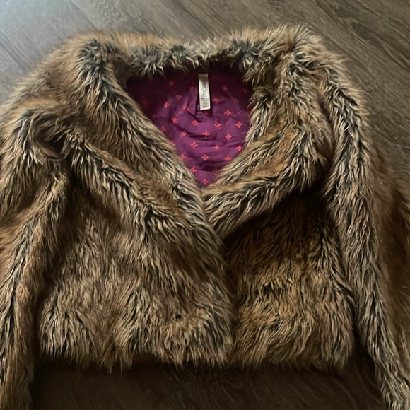 Fur jacket - Picture 2 of 3